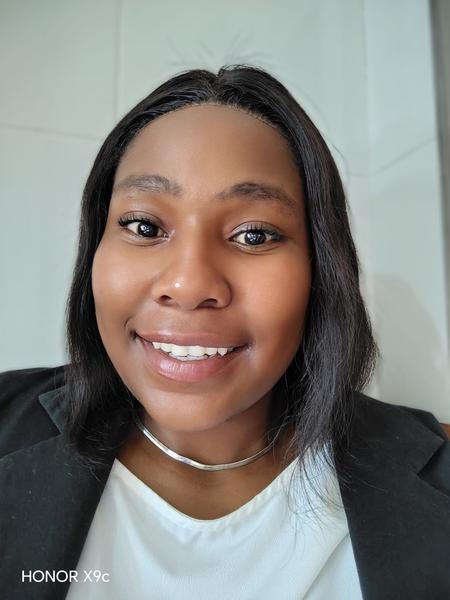 Precious Mashimbyi, estate agent