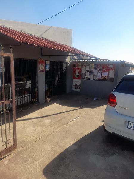 House For Sale in Clayville, Midrand